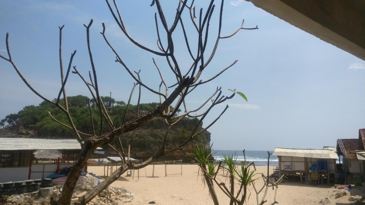 Hotel Kampoeng Drini Brono Bagian luar foto