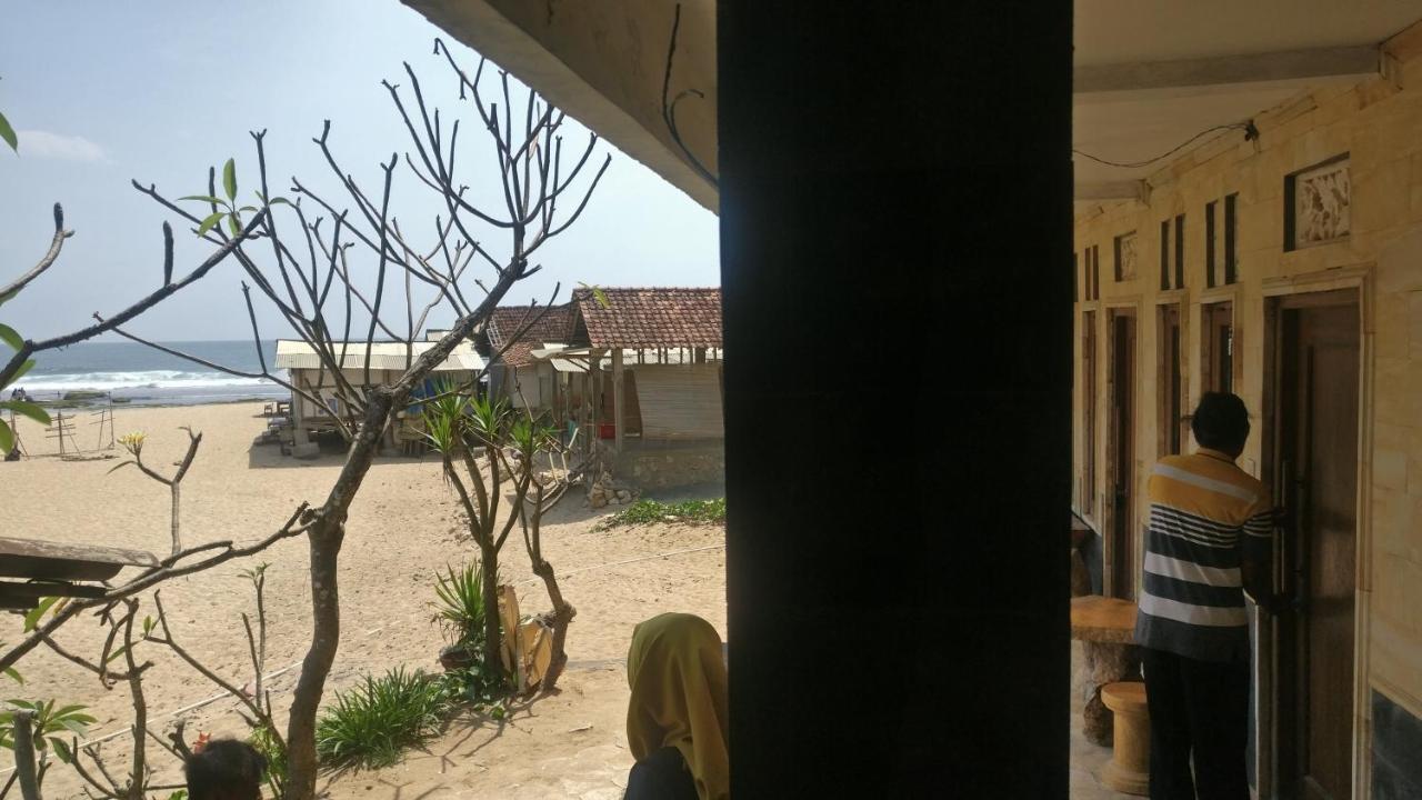 Hotel Kampoeng Drini Brono Bagian luar foto
